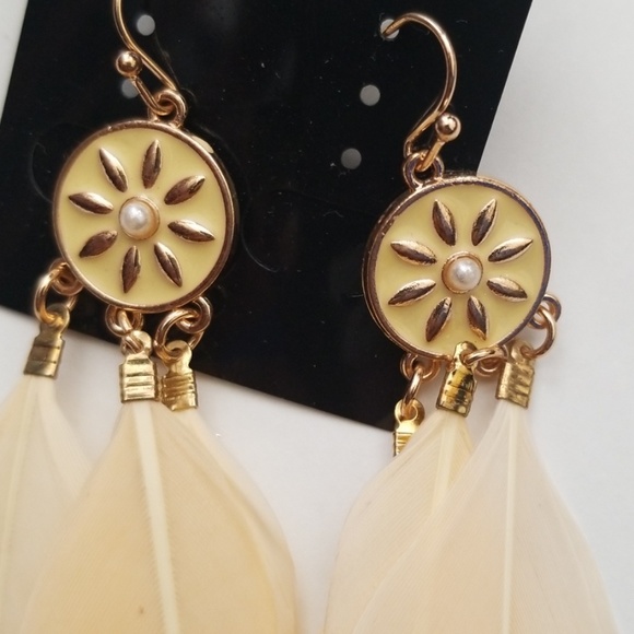 Natural Feather Alloy In Golden Bohemian Earrings - Picture 6 of 7